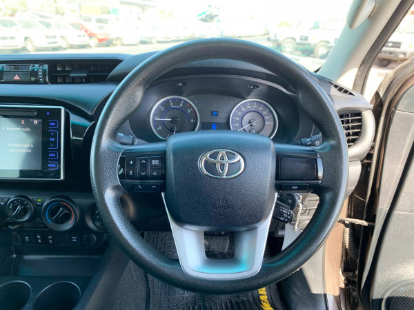 Toyota Hilux 2016  Bronze RHD Diesel AT Pickup 4WD view 10