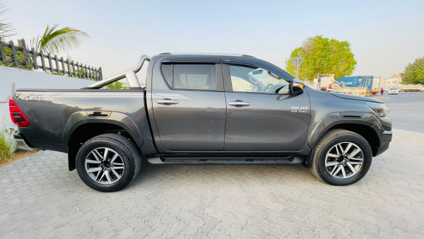 Toyota Hilux 2016/ Grey RHD Diesel AT Pickup 4WD view 3