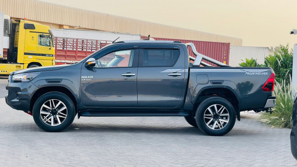 Toyota Hilux 2016/ Grey RHD Diesel AT Pickup 4WD view 18