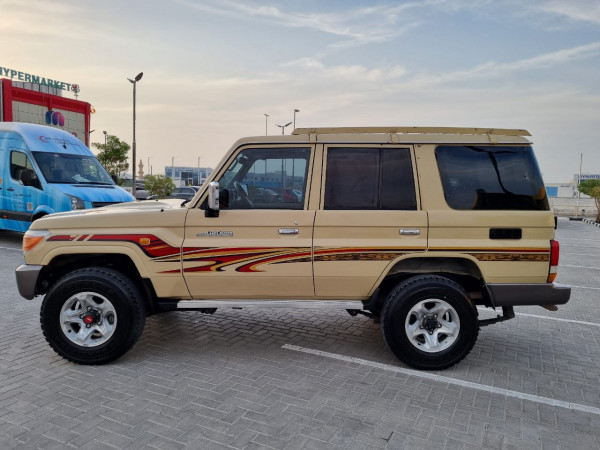 Toyota Land Cruiser HardTop 2012/ Brown(L) LHD Petrol MT SUV 4WD view 7