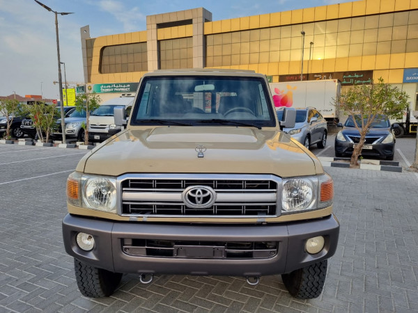 Toyota Land Cruiser HardTop 2012/ Brown(L) LHD Petrol MT SUV 4WD view 9