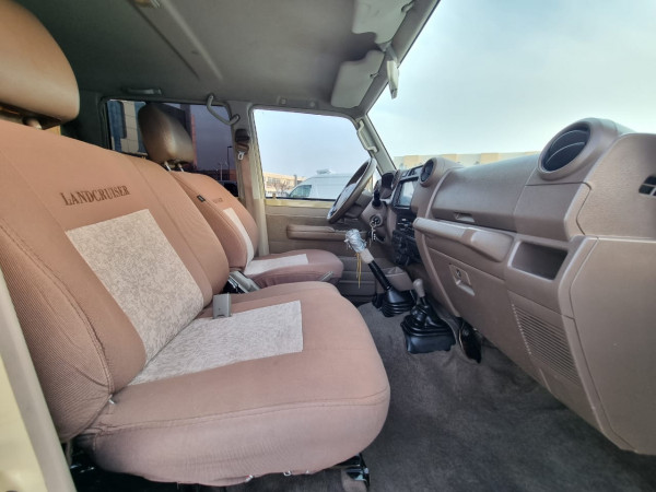 Toyota Land Cruiser HardTop 2012/ Brown(L) LHD Petrol MT SUV 4WD view 13