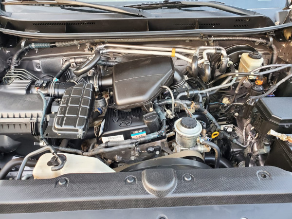 Toyota LAND CRUISER PRADO 2010  Bronze LHD Petrol AT SUV 4WD view 2