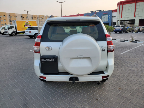 Toyota LAND CRUISER PRADO 2014/ White LHD Petrol AT SUV 4WD view 18