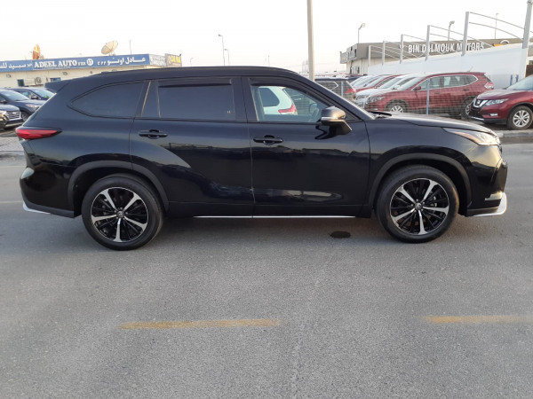 Toyota Highlander 2021/ Black LHD Petrol AT SUV Other view 11