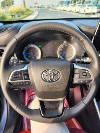 Toyota Highlander 2022  Silver LHD Hybrid AT SUV 2WD view 13