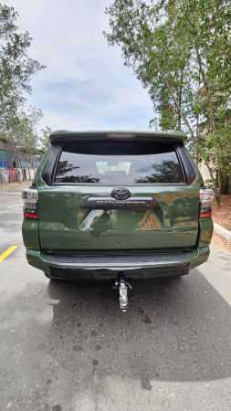 Toyota 4-Runner 2020  Green LHD Petrol AT SUV 4WD view 12
