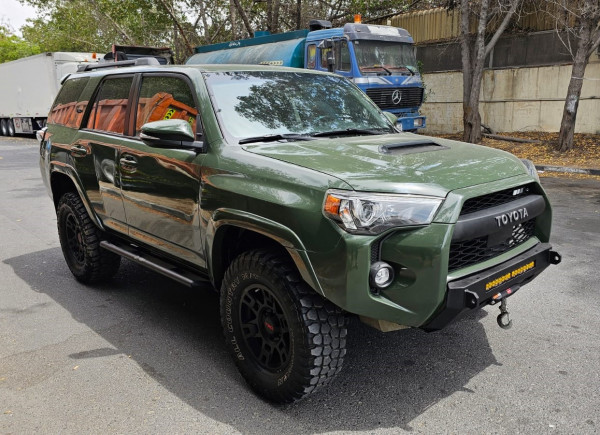 Toyota 4-Runner 2020  Green LHD Petrol AT SUV 4WD view 16