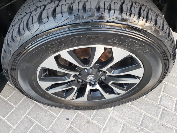 Toyota LAND CRUISER PRADO 2011/ Grey LHD Petrol AT SUV 4WD view 4