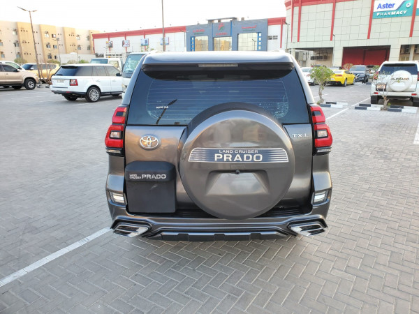 Toyota LAND CRUISER PRADO 2011/ Grey LHD Petrol AT SUV 4WD view 18
