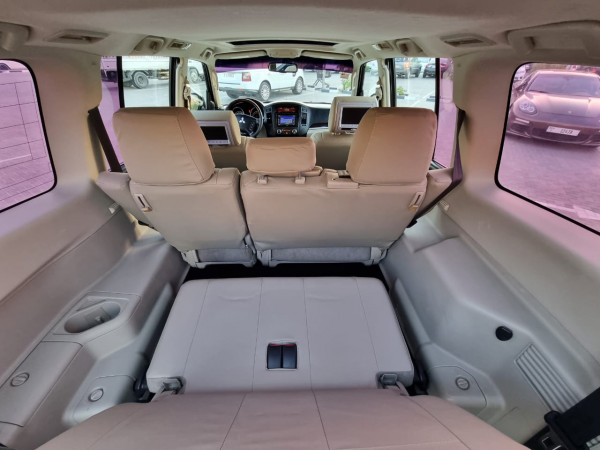 Mitsubishi Pajero 2013/ Silver LHD Petrol AT SUV 4WD view 6