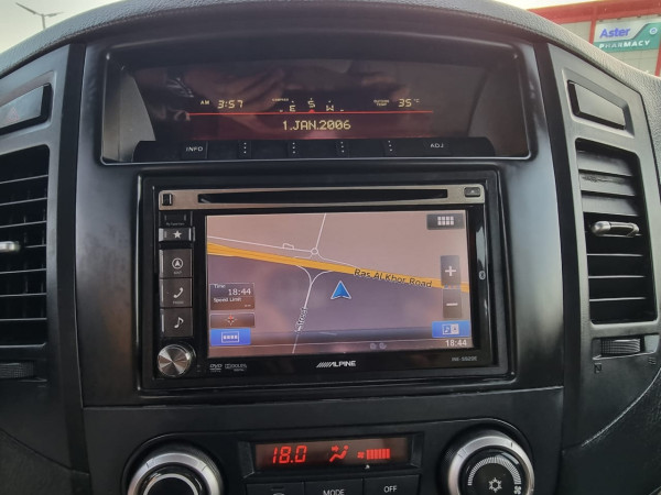 Mitsubishi Pajero 2013/ Silver LHD Petrol AT SUV 4WD view 10