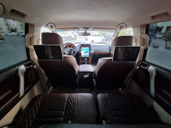Toyota LAND CRUISER PRADO 2011  Grey LHD Petrol AT SUV 4WD view 6
