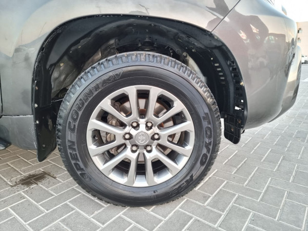 Toyota LAND CRUISER PRADO 2011  Grey LHD Petrol AT SUV 4WD view 11