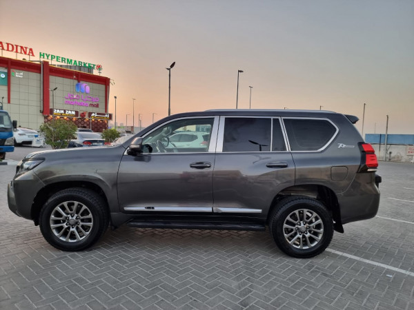 Toyota LAND CRUISER PRADO 2011  Grey LHD Petrol AT SUV 4WD view 17