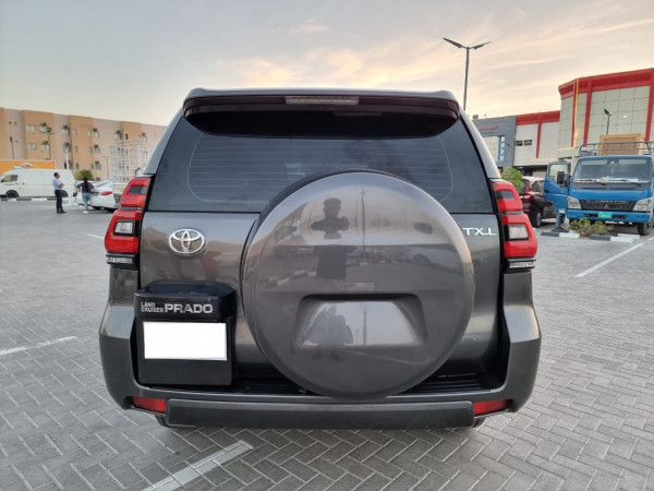 Toyota LAND CRUISER PRADO 2011  Grey LHD Petrol AT SUV 4WD view 20