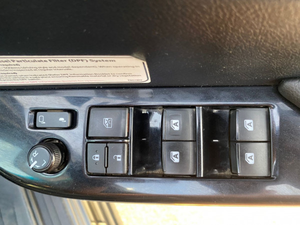 Toyota Hilux 2020/ Grey RHD Diesel AT Pickup 4WD view 15