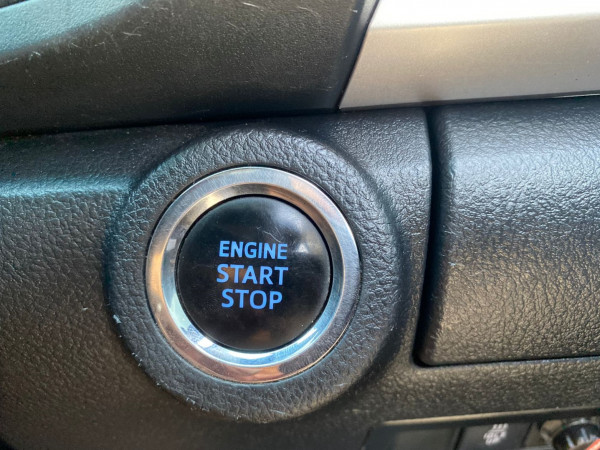 Toyota Hilux 2020/ Grey RHD Diesel AT Pickup 4WD view 26