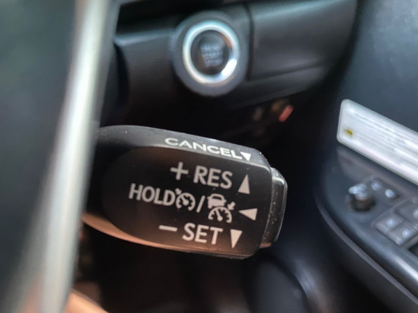 Toyota Hilux 2020/ Grey RHD Diesel AT Pickup 4WD view 27