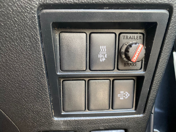 Toyota Hilux 2020/ Grey RHD Diesel AT Pickup 4WD view 28