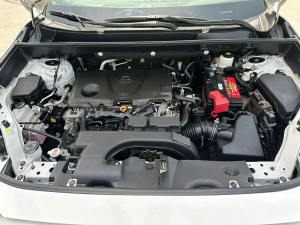 Toyota RAV 4 2020/ White LHD Petrol AT SUV 2WD view 12