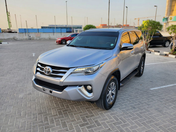 Toyota Fortuner 2018  Silver LHD Petrol AT SUV 4WD