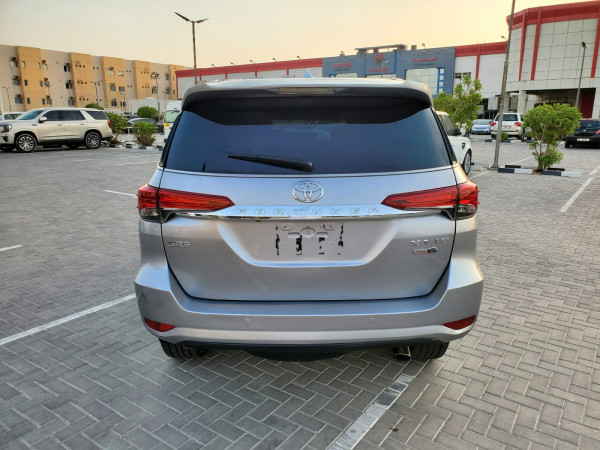 Toyota Fortuner 2018  Silver LHD Petrol AT SUV 4WD view 14