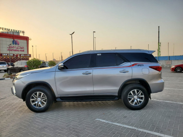 Toyota Fortuner 2018  Silver LHD Petrol AT SUV 4WD view 16