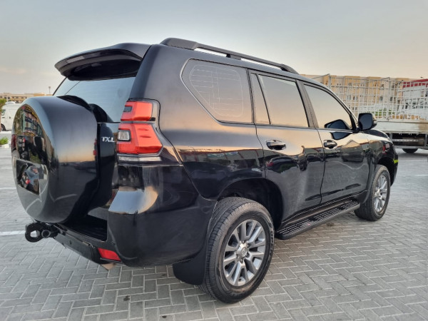 Toyota Prado 2018/ Black LHD Petrol AT SUV 4WD view 5