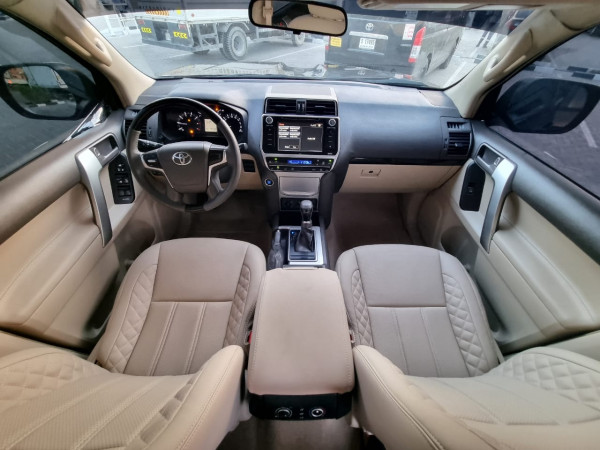 Toyota Prado 2018/ Black LHD Petrol AT SUV 4WD view 6