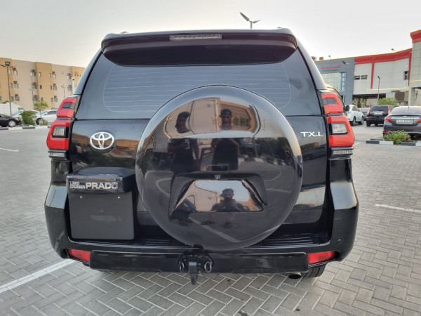 Toyota Prado 2018/ Black LHD Petrol AT SUV 4WD view 7