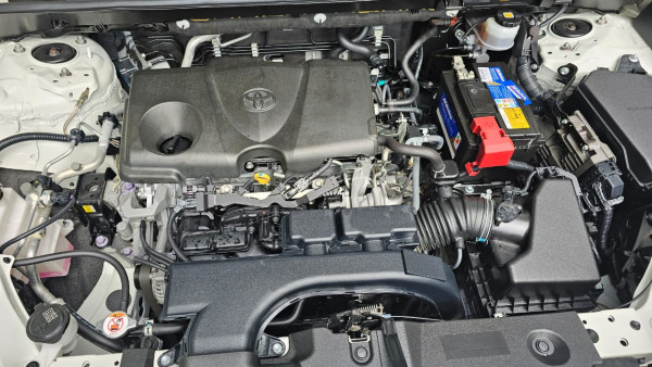 Toyota RAV 4 2019  White LHD Petrol AT SUV 4WD view 6