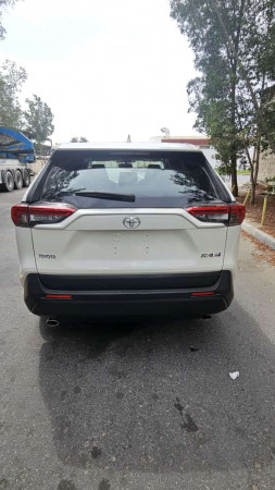 Toyota RAV 4 2019  White LHD Petrol AT SUV 4WD view 14