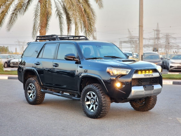 Toyota 4-Runner 2019/ Black LHD Petrol AT SUV 4WD view 2