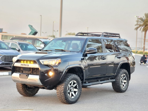 Toyota 4-Runner 2019/ Black LHD Petrol AT SUV 4WD view 3