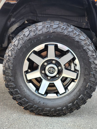 Toyota 4-Runner 2019/ Black LHD Petrol AT SUV 4WD view 7