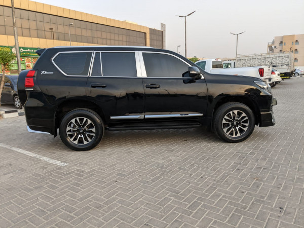 Toyota LAND CRUISER PRADO 2013  Black LHD Petrol AT SUV 4WD view 6
