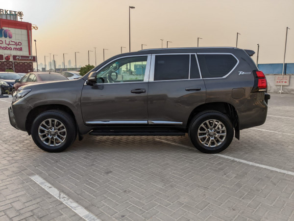 Toyota LAND CRUISER PRADO 2012  Grey LHD Gasoline AT SUV 4WD view 8