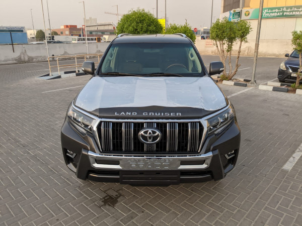 Toyota LAND CRUISER PRADO 2012  Grey LHD Gasoline AT SUV 4WD view 12