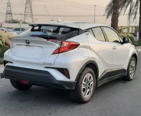 Toyota C HR 2022  White LHD Electric AT SUV 2WD view 9