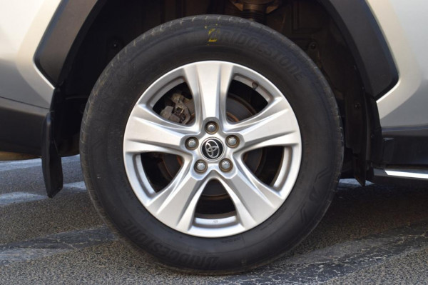 Toyota RAV 4 2019  Silver RHD Petrol AT SUV 2WD view 6