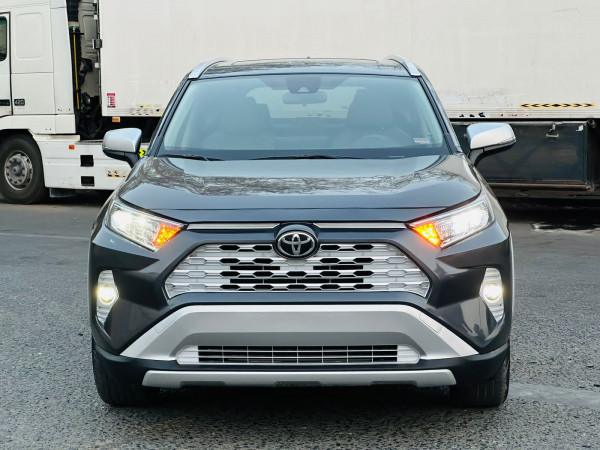 Toyota RAV 4 2020  Grey LHD Petrol AT SUV 2WD view 3