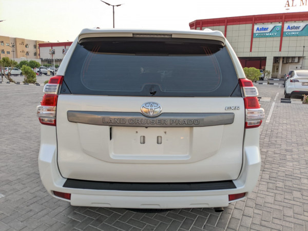 Toyota LAND CRUISER PRADO 2015  White LHD Petrol AT SUV 4WD view 17