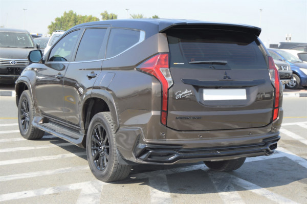 Mitsubishi Montero 2019  Brown LHD Petrol AT SUV 2WD view 16