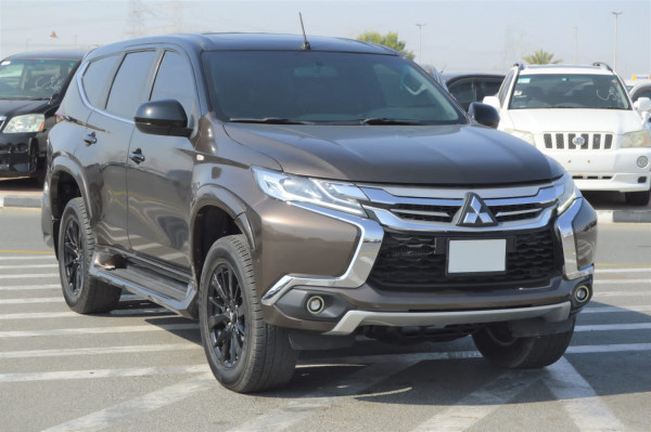 Mitsubishi Montero 2019  Brown LHD Petrol AT SUV 2WD view 18