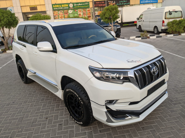 Toyota LAND CRUISER PRADO 2015  White LHD Petrol AT SUV 4WD