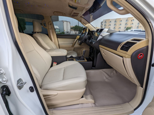 Toyota LAND CRUISER PRADO 2015  White LHD Petrol AT SUV 4WD view 16