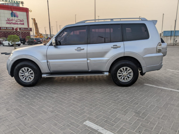 Mitsubishi Pajero 2010/ Silver LHD Gasoline AT SUV 4WD view 14