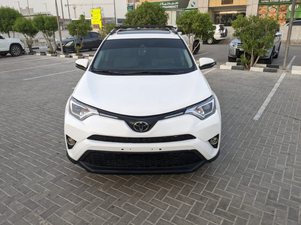 Toyota RAV 4 2018  White LHD Gasoline AT SUV 4WD view 4