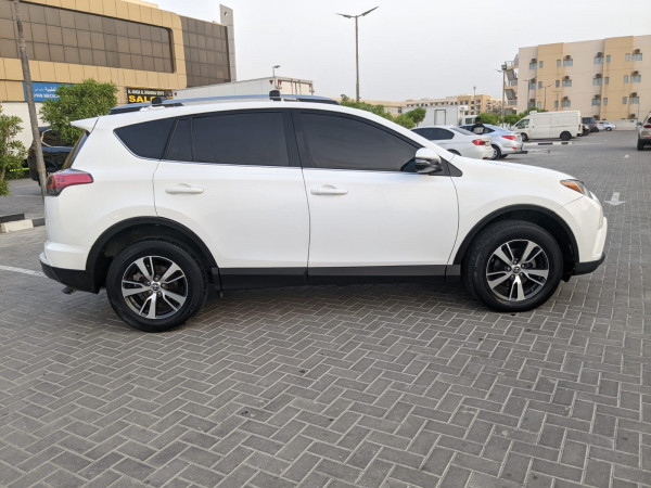 Toyota RAV 4 2018  White LHD Gasoline AT SUV 4WD view 12
